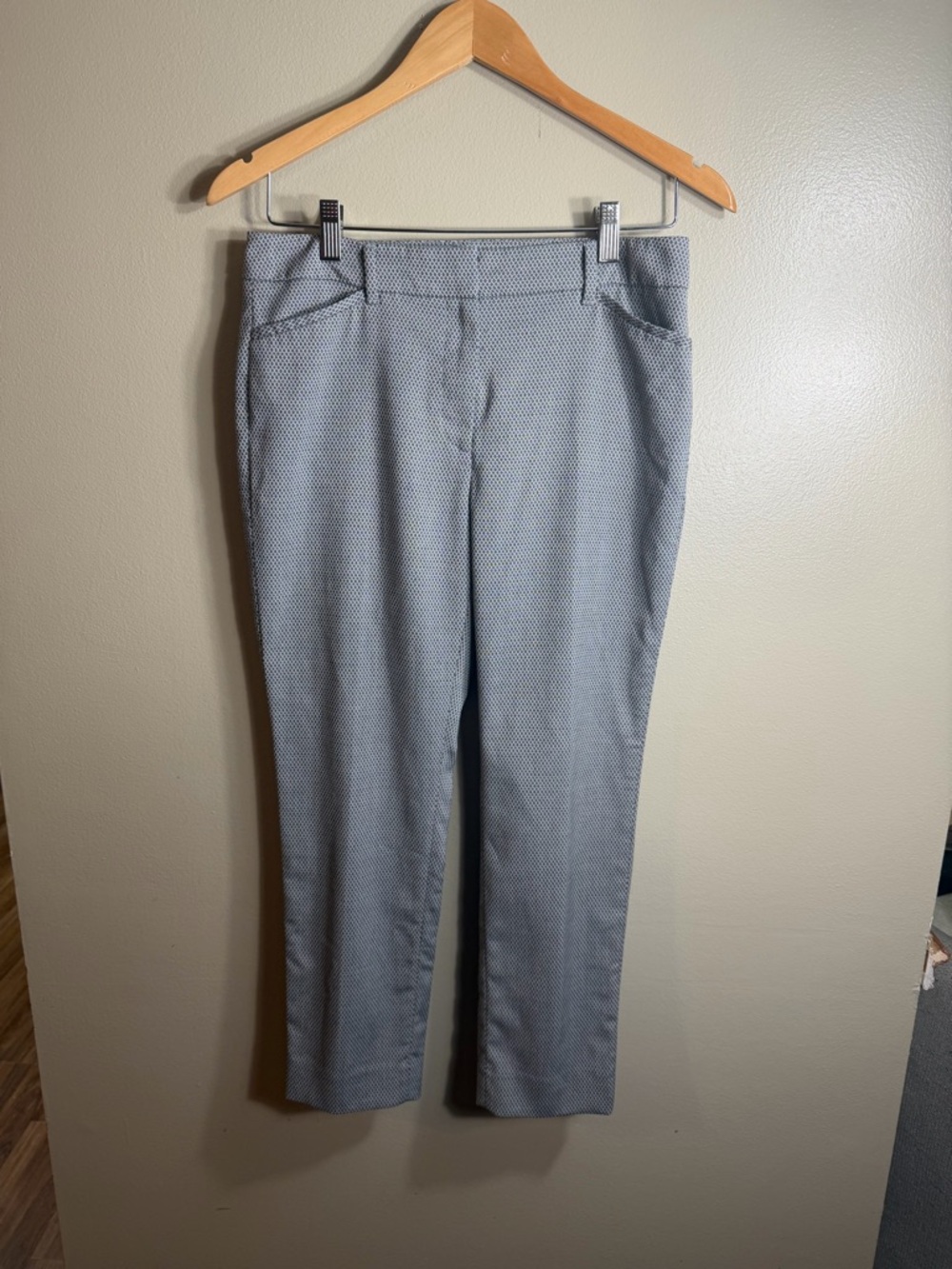 WHBM Slim Ankle Pants 4S Black White Print Petite Career Work Office